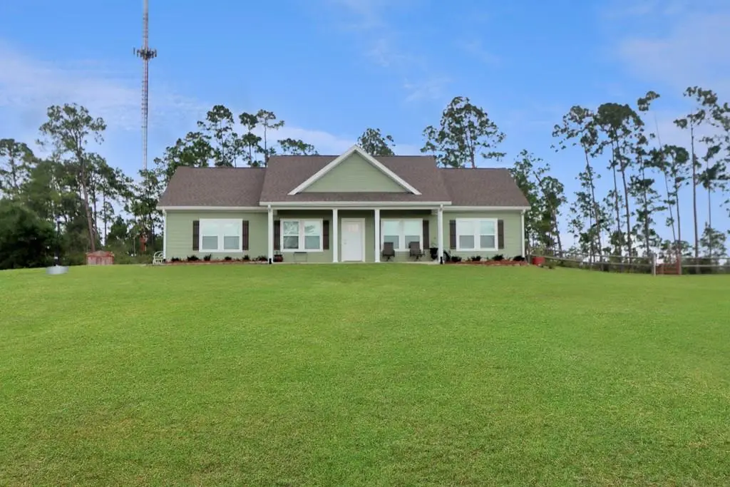 198 Peacock Ln, Wewahitchka, FL 32465 - Image #1