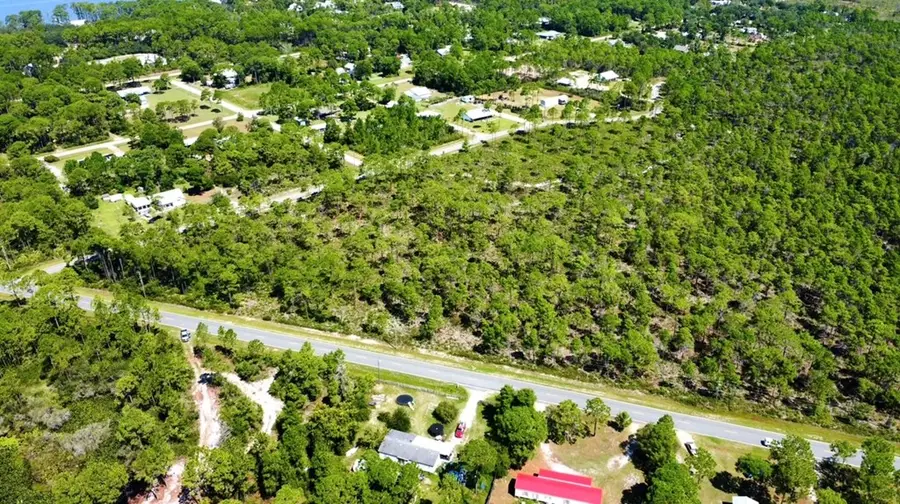 247 Twin Lakes Rd, Eastpoint, FL 32328 - Image #3