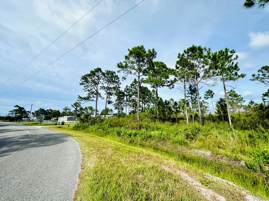 642 Ridge Rd, Eastpoint, FL 32328 - Image #2