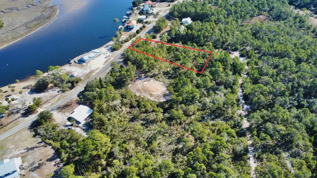260 River Rd, Carrabelle, FL 32322 - Image #1