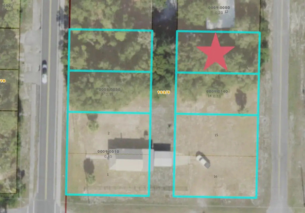 907 Ne 1st St, Carrabelle, FL 32322 - Image #1