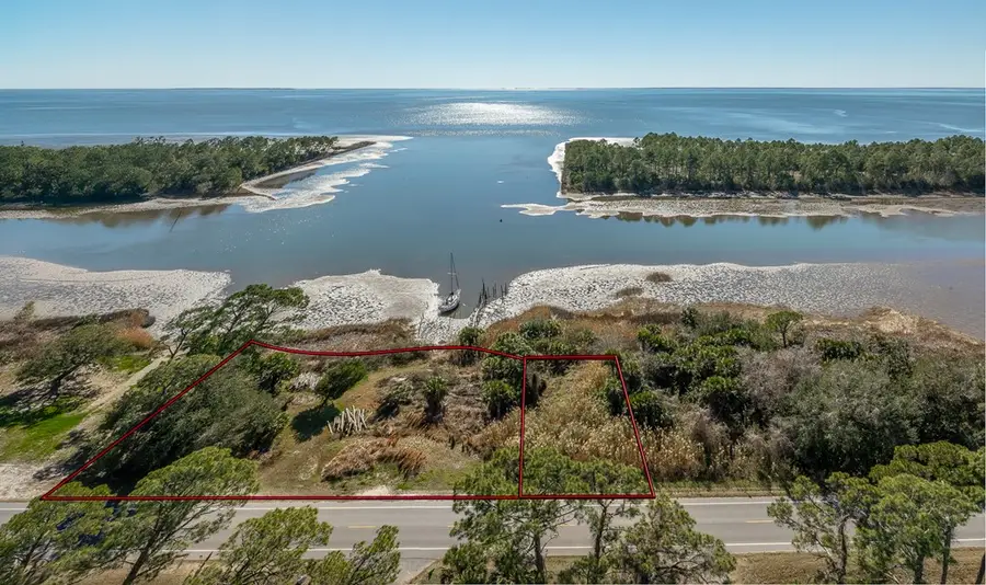 530 Hwy 98 W, Apalachicola, FL 32320 - #3