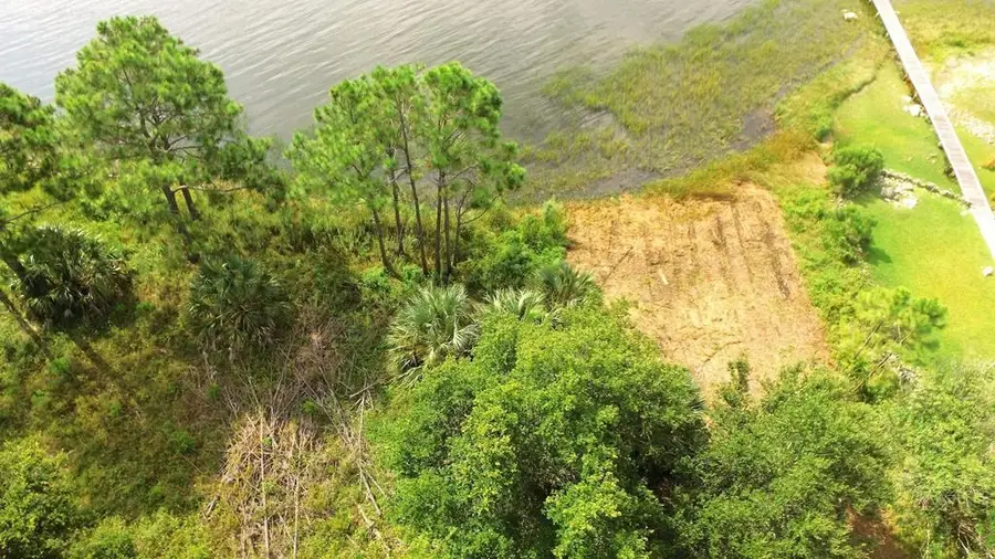 2412 Hwy 98 E, Carrabelle, FL 32322 - #2