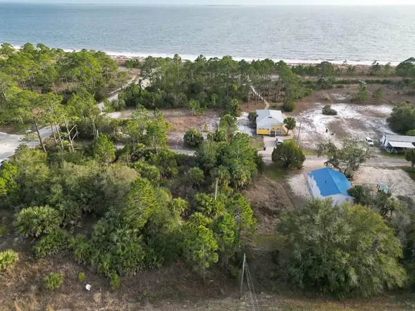 1755 Carrabelle Beach Dr, Carrabelle, FL 32322