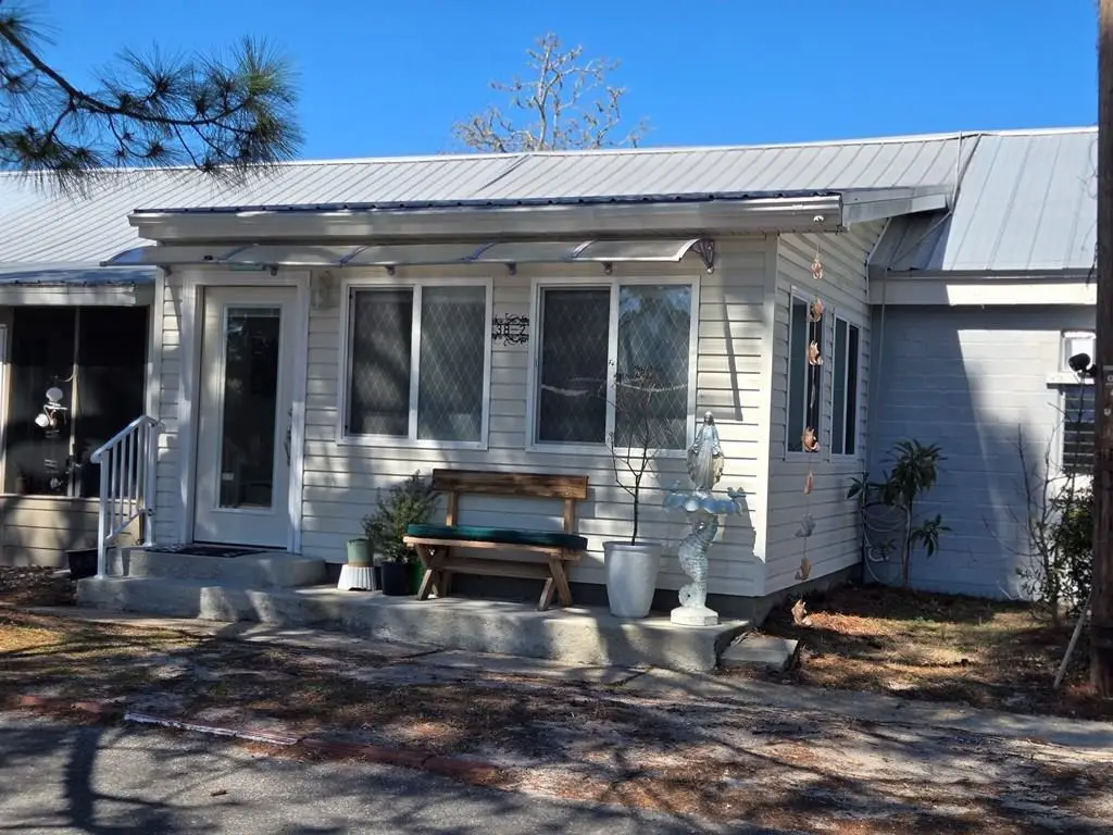 38-2 E Pine St, Lanark Village, FL 32323 - #1