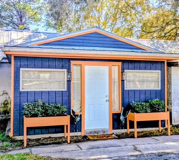 10-7 Pine St #10-7 West, Lanark Village, FL 32322