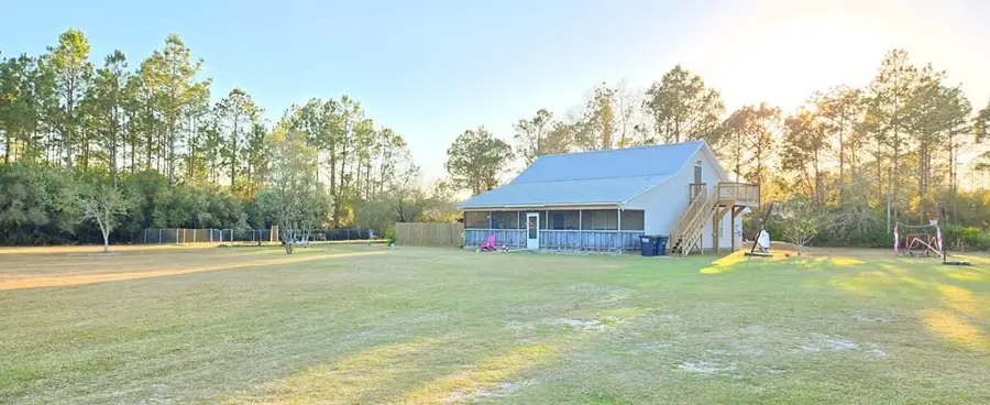 306 Huckeba Dr, Apalachicola, FL 32320 - #2