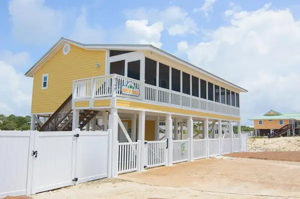 749 W Gorrie Dr, St. George Island, FL 32328
