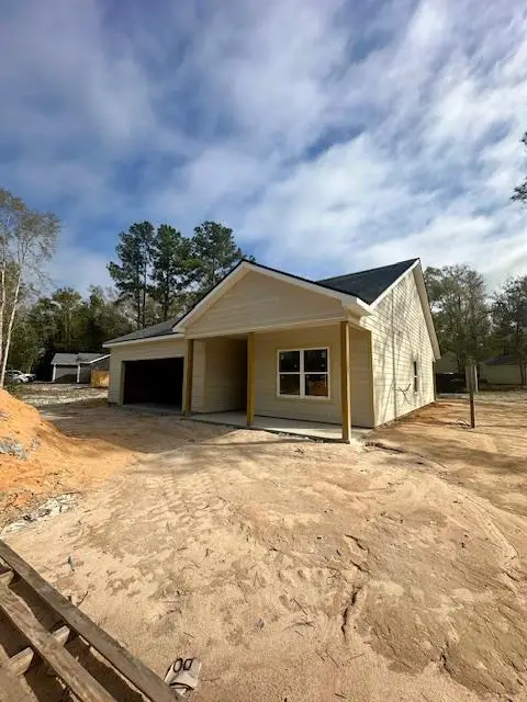 126 Little River Cir, Wewahitchka, FL 32465