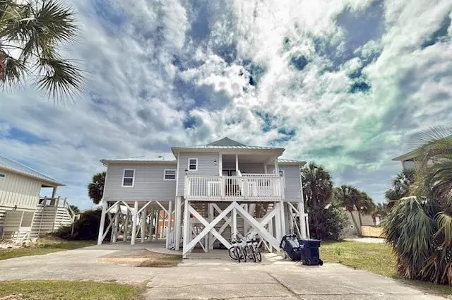 1040 E Gulf Beach Dr, Saint George Island, FL 32328 - #1