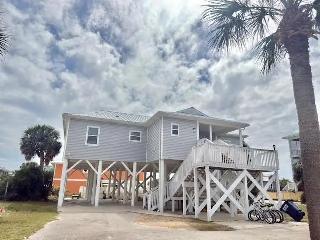 1040 E Gulf Beach Dr, Saint George Island, FL 32328 - #3