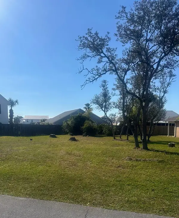 216 Buccaneer Dr, Port St. Joe, FL 32456