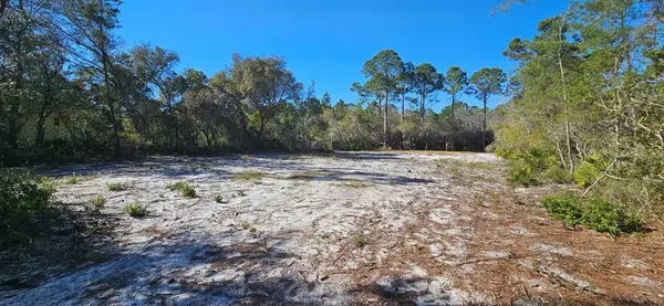 2003 Lighthouse Rd, Carrabelle, FL 32322