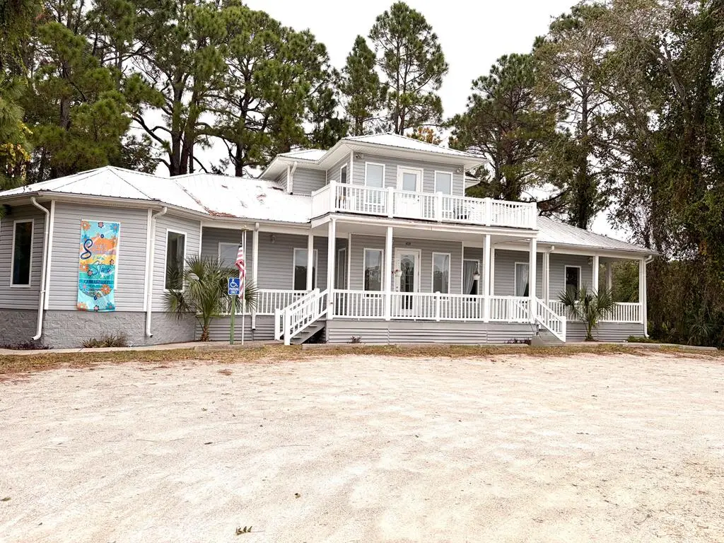 406 Se Ave B, Carrabelle, FL 32322 - #1