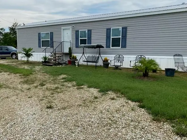 119 Boucher Ln, Overstreet, FL 32456