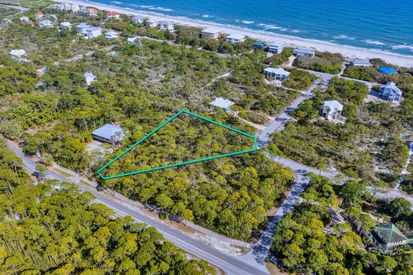1604 Forsythia Way, St. George Island, FL 32328