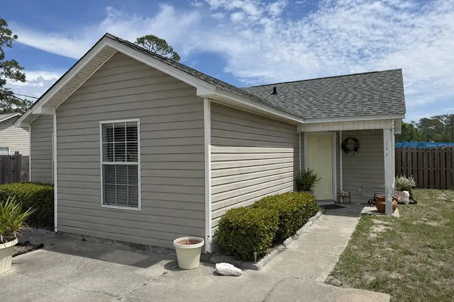 740/742 Jones Homestead Rd, Port Saint Joe, FL 32456 - #2