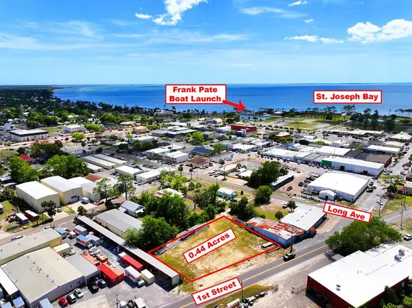 510 E 1st St, Port St. Joe, FL 32456