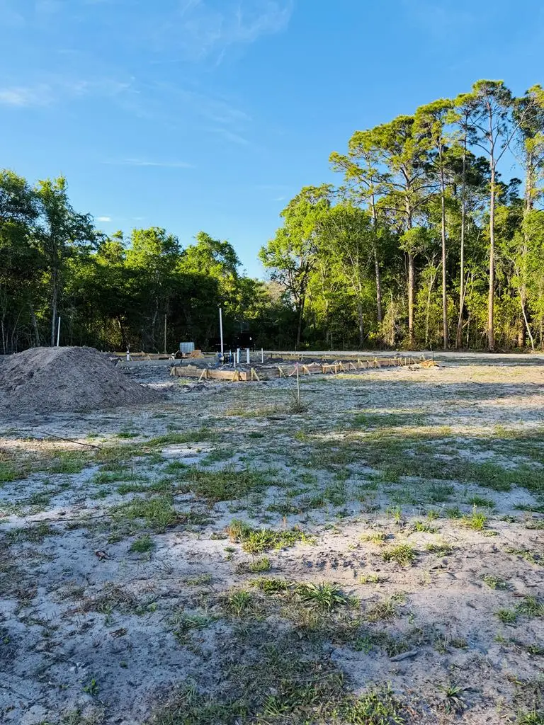 215 15th St, Apalachicola, FL 32320 - #2