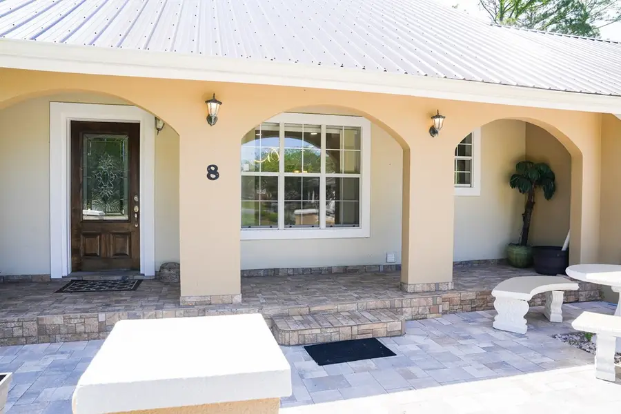 8 Apalachee St, Apalachicola, FL 32320 - #3