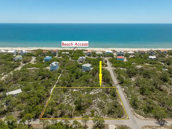 1400 Dogwood Dr, St. George Island, FL 32328