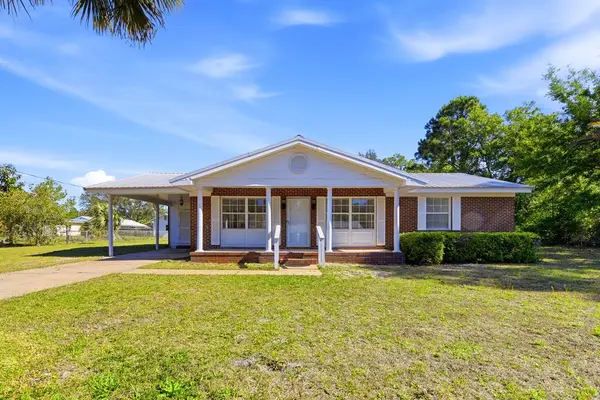 41 Thomas Dr, Apalachicola, FL 32320