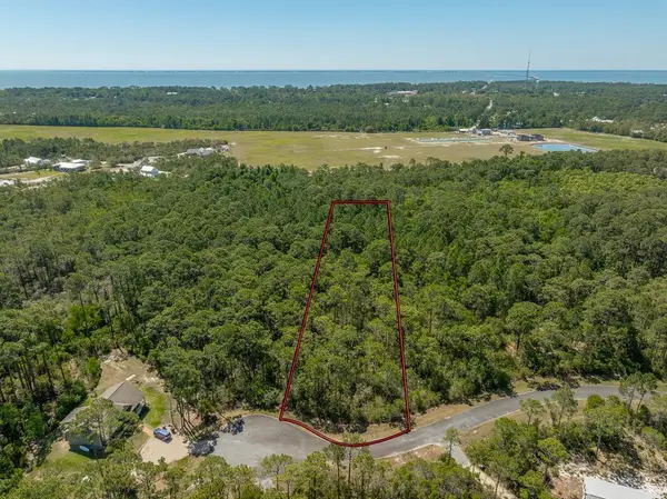 130 Cedar St, Eastpoint, FL 32328