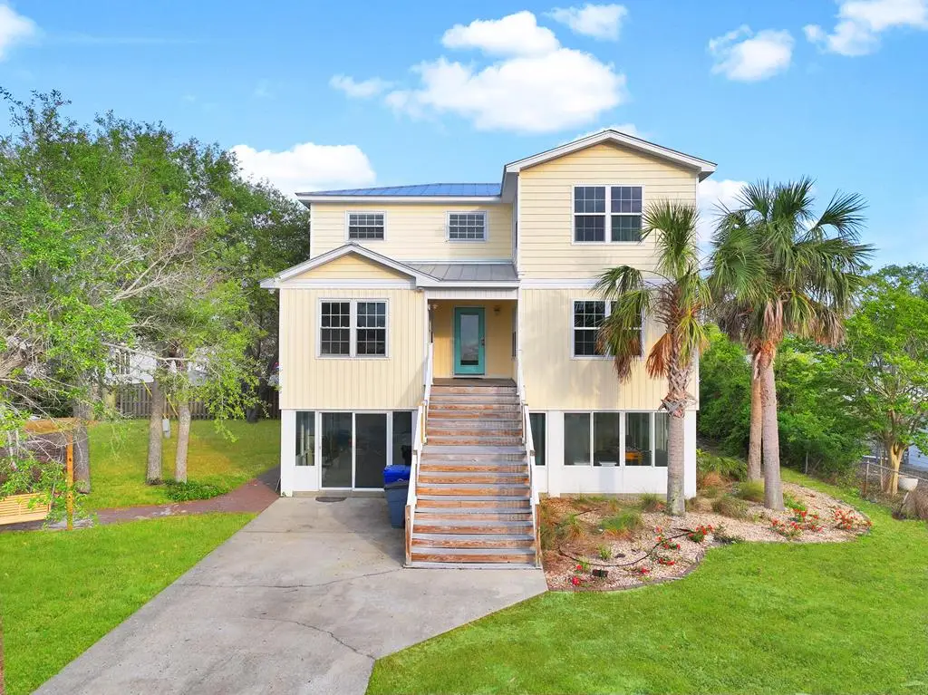 106 22nd St, Mexico Beach, FL 32456 - #1