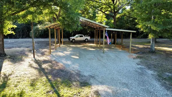 580 Cr- 381, Wewahitchka, FL 32465