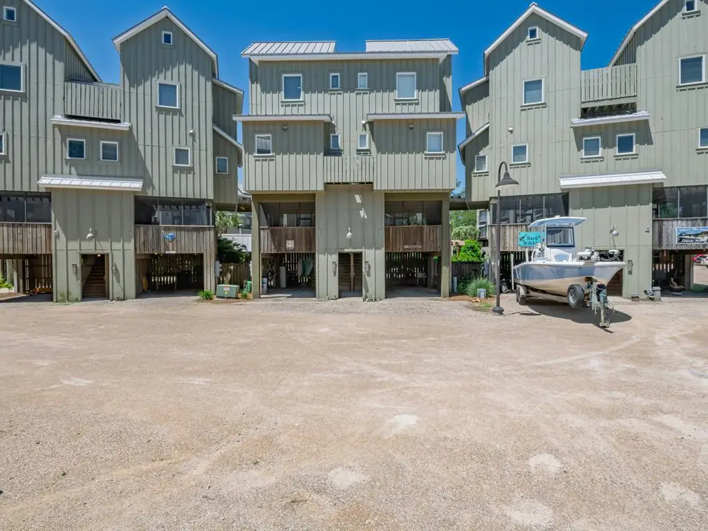 369 Pirates Landing Dr, Carrabelle, FL 32322 - #1