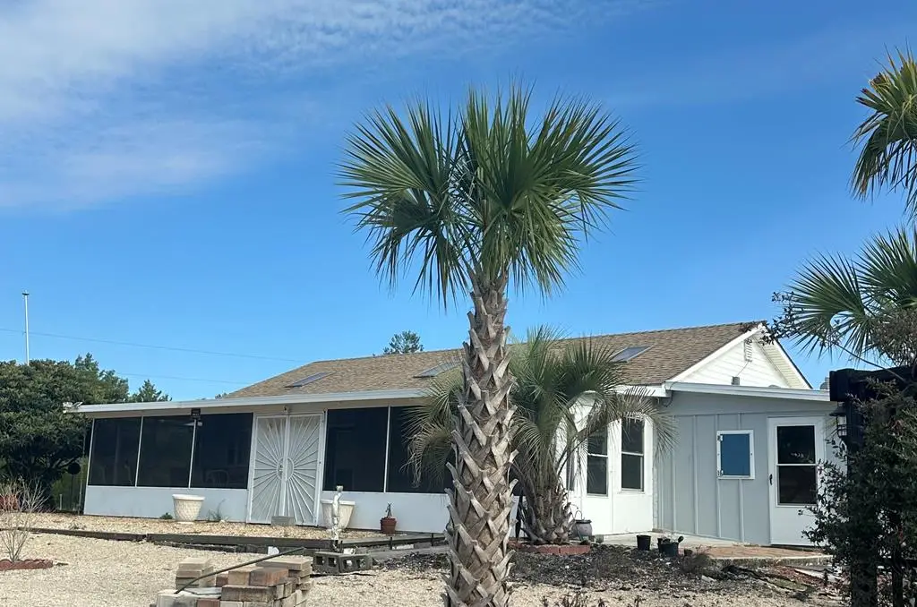 161 Beacon St, Carrabelle, FL 32322 - #1