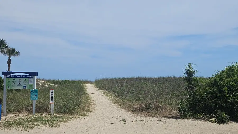 881 E Gulf Beach Dr, Saint George Island, FL 32328 - #2