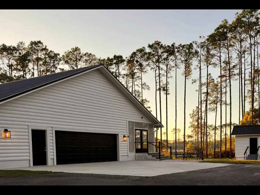 15 White Way, Carrabelle, FL 32322 - #2