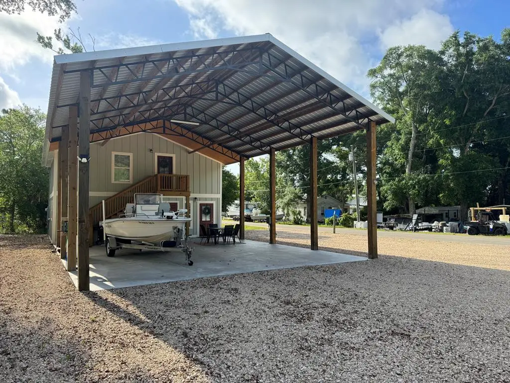 812 Nw Ave C, Carrabelle, FL 32322 - #1