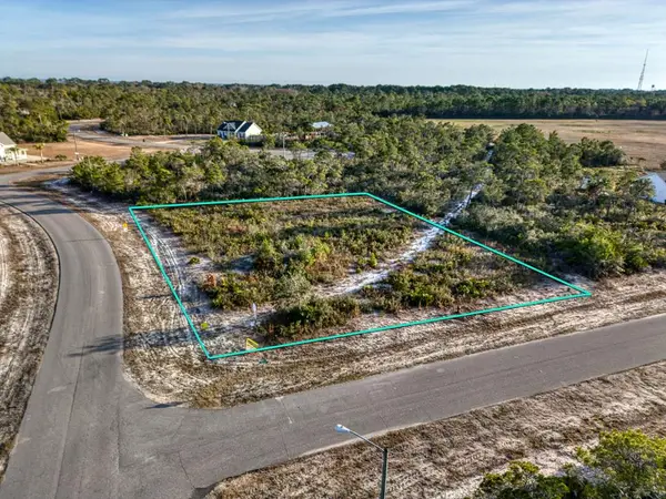 246 Sago Dr, Eastpoint, FL 32328