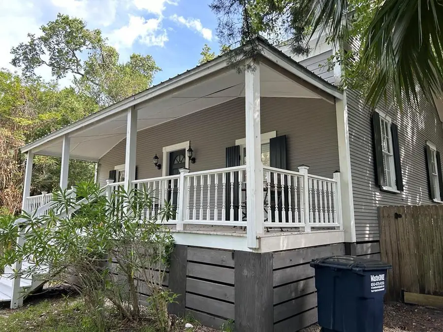 124 8th St, Apalachicola, FL 32320 - #3