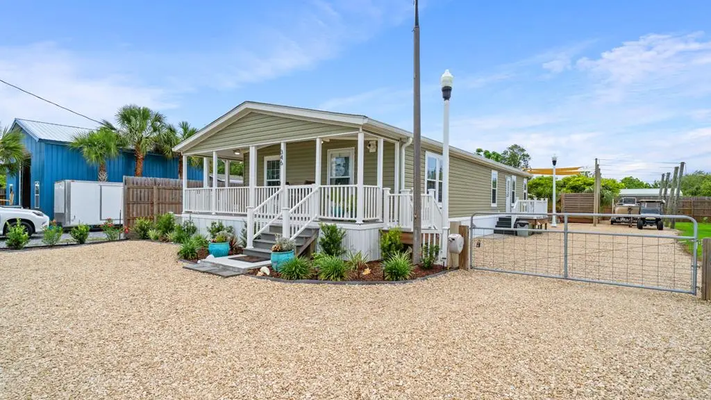 346 Ponce De Leon St, Port Saint Joe, FL 32456 - #1