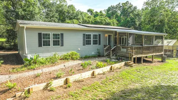 129 Franklin St, Carrabelle, FL 32322