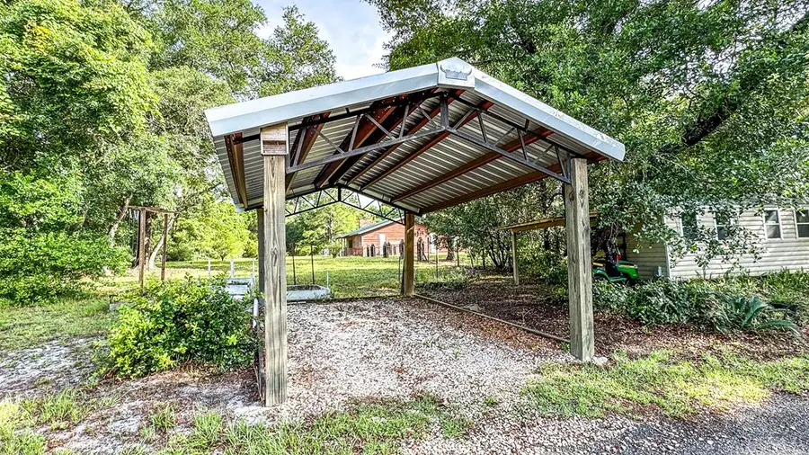 129 Franklin St, Carrabelle, FL 32322 - #3