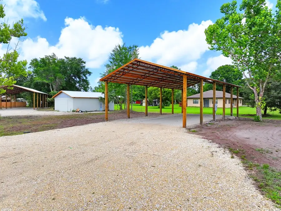 133 Sealy Dr, Wewahitchka, FL 32465 - #2