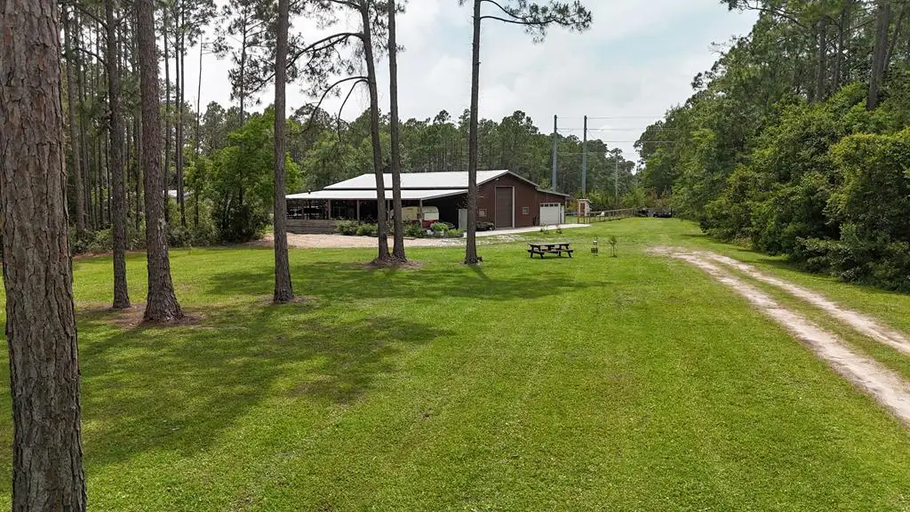 400 Kevin Rd, Apalachicola, FL 32320 - #1