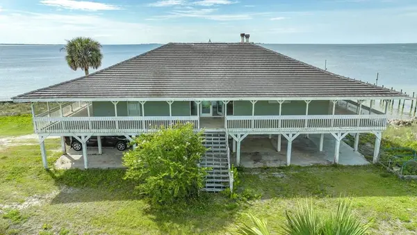 2074 Hwy 98 W, Carrabelle, FL 32322