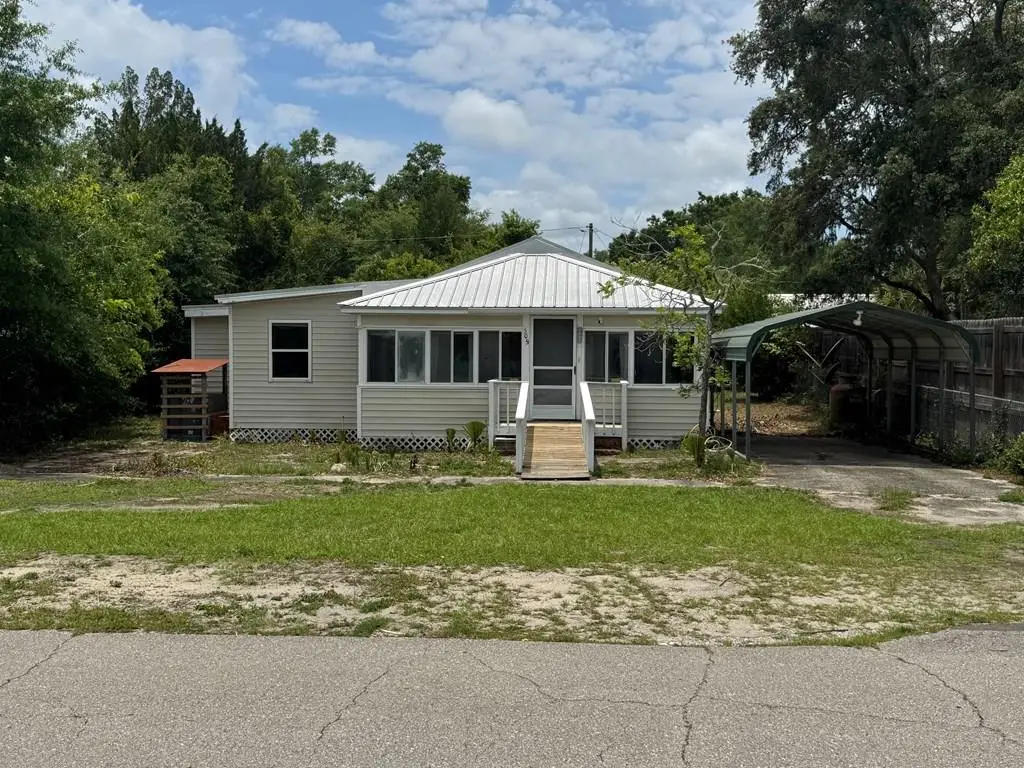 505 Nw 3rd St, Carrabelle, FL 32322 - #1