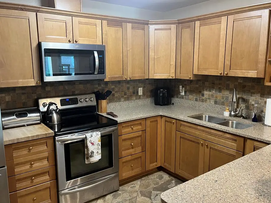 9 Apalachee St, Apalachicola, FL 32320 - #3