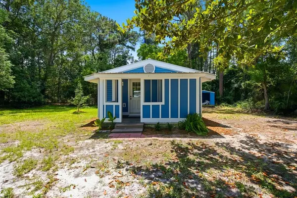 1209 Ne 1st St, Carrabelle, FL 32322