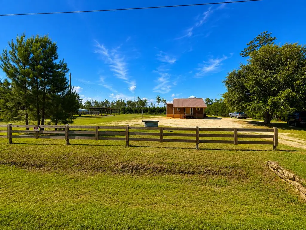 1386 Pleasant Rest Rd #1386, Wewahitchka, FL 32465 - #1