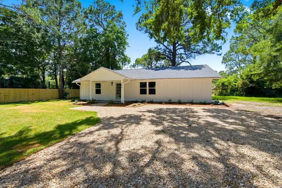 144 21st Ave, Apalachicola, FL 32320 - #2