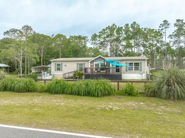895 Cc Land Rd, Eastpoint, FL 32328