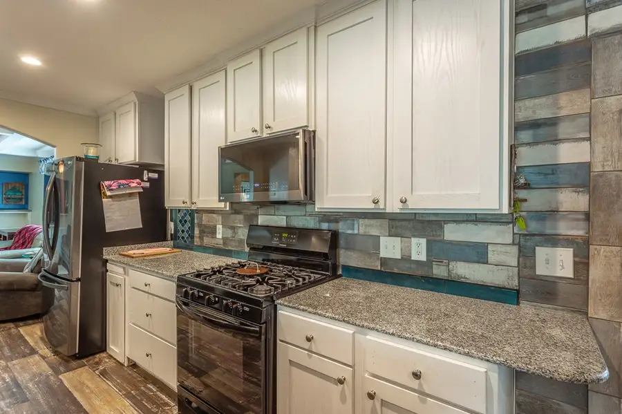 895 Cc Land Rd, Eastpoint, FL 32328 - #3