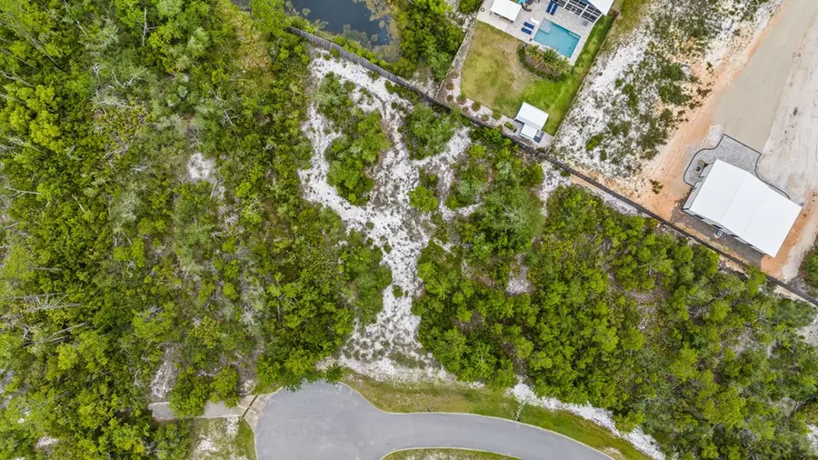 205-207 S Brooks Ave, Port Saint Joe, FL 32456 - #2